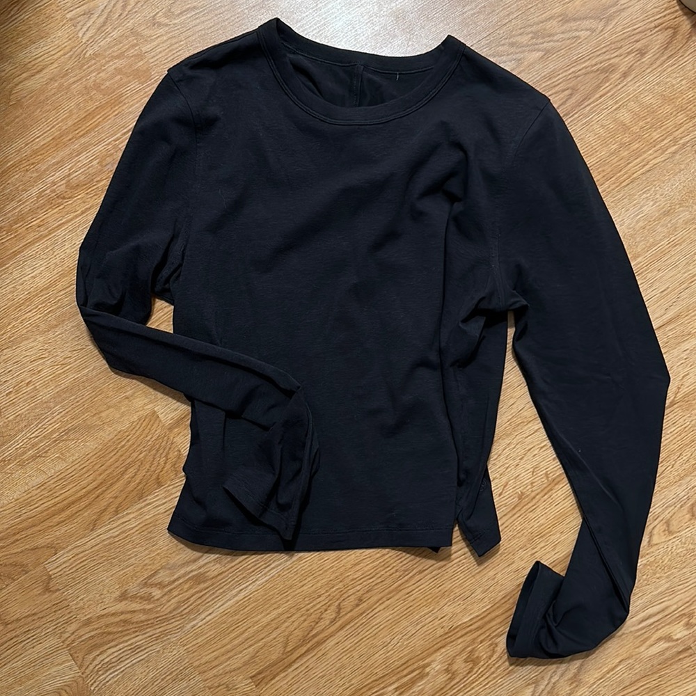 Lululemon Classic Fit Long Sleeve